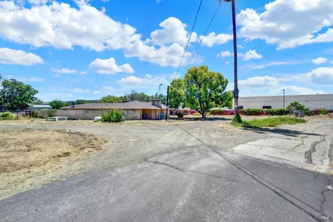 Exterior - 3370 Cotting Ln, Vacaville, CA 95688 photo 24 of 25
