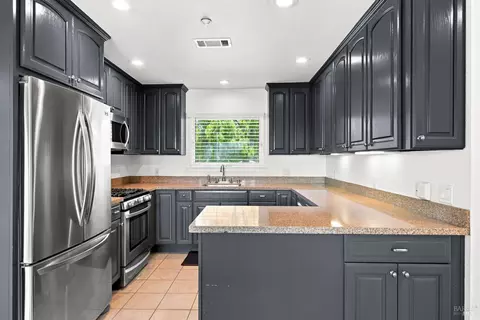 Kitchen - 164 Montego Ky, Novato, CA 94949 photo 1 of 4