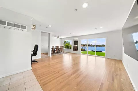 Living - 164 Montego Ky, Novato, CA 94949 photo 4 of 5