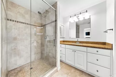 Bath - 164 Montego Ky, Novato, CA 94949 photo 1 of 3