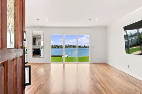 Entry Way - 164 Montego Ky, Novato, CA 94949 photo 1 of 1