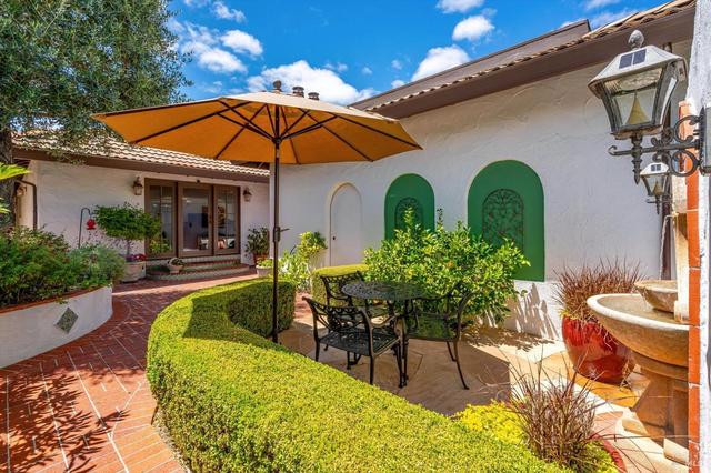 375 Las Casitas Ct, Sonoma, CA 95476