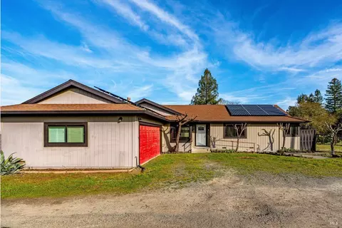 Exterior - 985 Gumview Rd, Windsor, CA 95492 photo 1 of 19