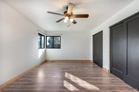 Bedroom - 985 Gumview Rd, Windsor, CA 95492 photo 2 of 3