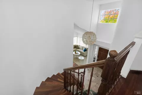 Entry Way - 260 Windsor Way, Vallejo, CA 94591 photo 6 of 8