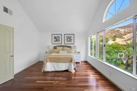 Bedroom - 260 Windsor Way, Vallejo, CA 94591 photo 2 of 3