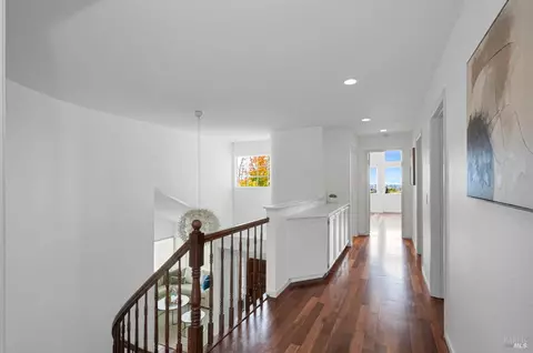 Entry Way - 260 Windsor Way, Vallejo, CA 94591 photo 7 of 8