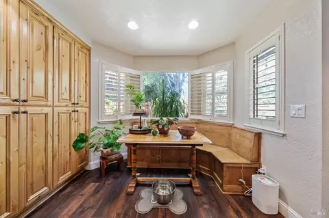 Entry Way - 124 Pepperell Ct, Vacaville, CA 95688 photo 5 of 7