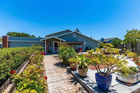 1736 Stuart Ct, Benicia, CA 94510