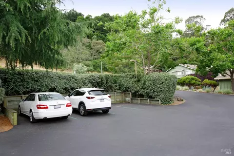 Exterior - 34 Laurel Dr, Corte Madera, CA 94925 photo 5 of 6