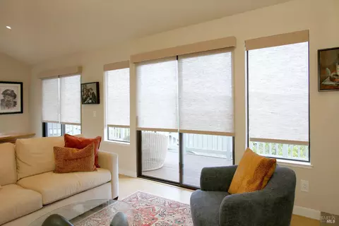 Living - 34 Laurel Dr, Corte Madera, CA 94925 photo 3 of 3
