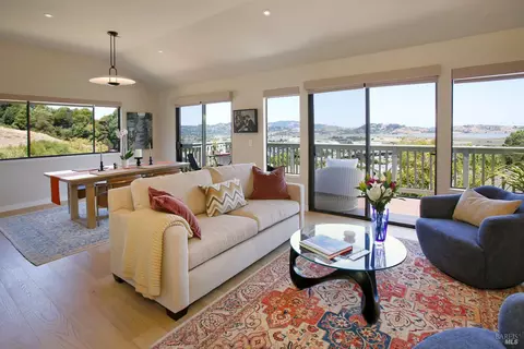 34 Laurel Dr, Corte Madera, CA 94925