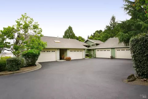 Exterior - 34 Laurel Dr, Corte Madera, CA 94925 photo 3 of 6