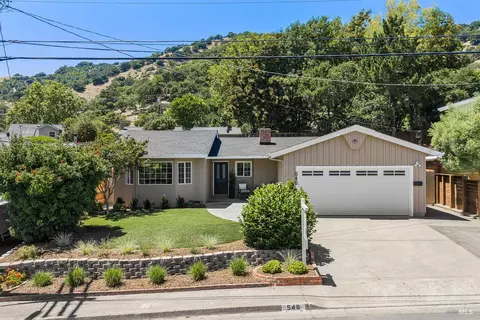 546 Pinewood Dr, San Rafael, CA 94903