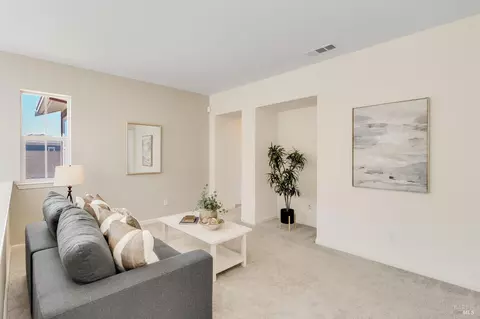 Living - 438 E Poplar St, Vallejo, CA 94592 photo 10 of 10