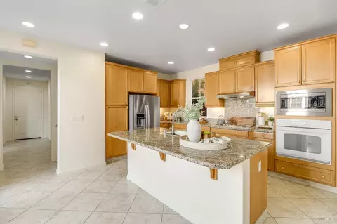 Kitchen - 438 E Poplar St, Vallejo, CA 94592 photo 5 of 9