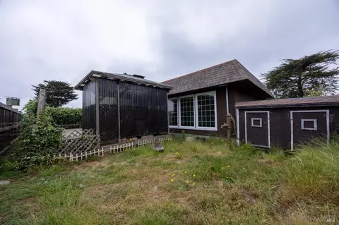 Exterior - 1135 Bay View St, Bodega Bay, CA 94923 photo 8 of 11