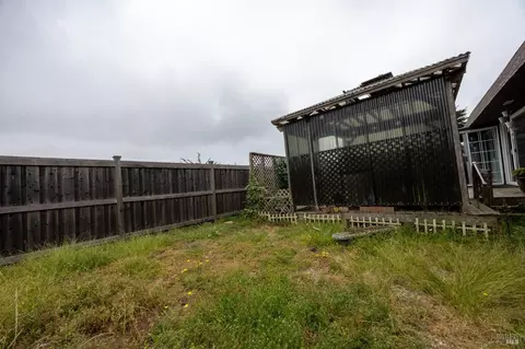 Exterior - 1135 Bay View St, Bodega Bay, CA 94923 photo 7 of 11