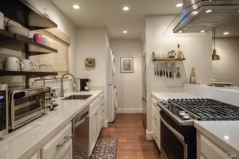 Kitchen - 225 2nd St E #7, Sonoma, CA 95476 photo 2 of 5