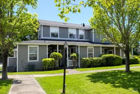 836 3rd St W, Sonoma, CA 95476