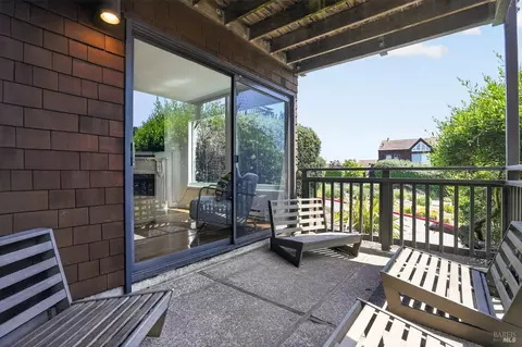 101 Headlands Ct, Sausalito, CA 94965