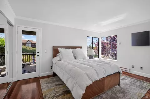 Bedroom - 101 Headlands Ct, Sausalito, CA 94965 photo 2 of 2