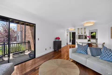 Living - 101 Headlands Ct, Sausalito, CA 94965 photo 3 of 3