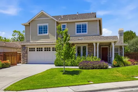 7 Turner Dr, Novato, CA 94949