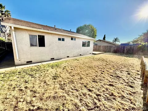 Exterior - 446 Whitney Ave, Vallejo, CA 94589 photo 2 of 3