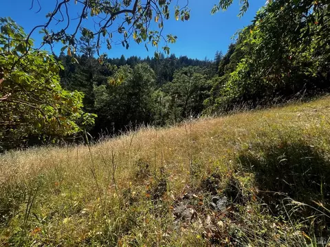 3271 Primrose Dr, Willits, CA 95490 photo 2