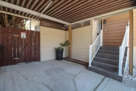 32 Constance Dr, Vallejo, CA 94590 photo 5