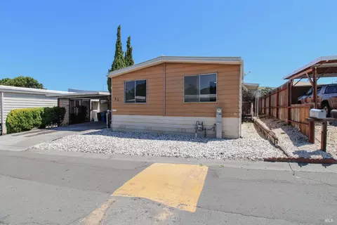 32 Constance Dr, Vallejo, CA 94590 photo 2