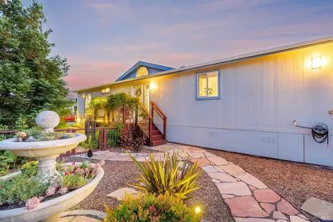 376 Glacier Way, San Rafael, CA 94903