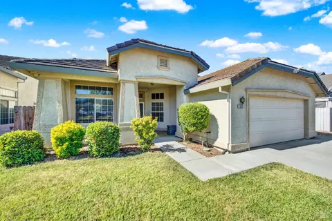 525 Schooner Ridge Dr, Dixon, CA 95620
