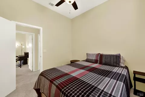 Bedroom - 525 Schooner Ridge Dr, Dixon, CA 95620 photo 5 of 5