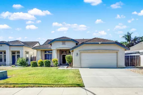 Exterior - 525 Schooner Ridge Dr, Dixon, CA 95620 photo 2 of 12