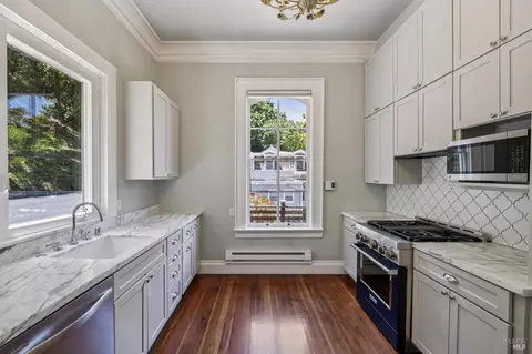 Kitchen - 14 Sentinel Ct, San Rafael, CA 94901 photo 2 of 4