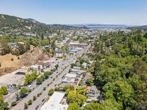 View/Area - 14 Sentinel Ct, San Rafael, CA 94901 photo 2 of 2