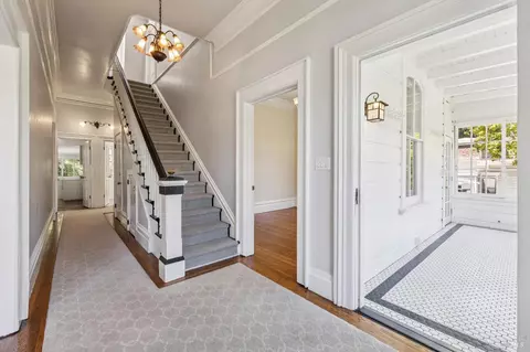 Entry Way - 14 Sentinel Ct, San Rafael, CA 94901 photo 2 of 2