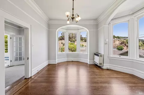 Living - 14 Sentinel Ct, San Rafael, CA 94901 photo 1 of 4