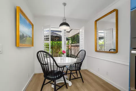 Dining - 533 Carnation Ct, Sonoma, CA 95476 photo 1 of 4