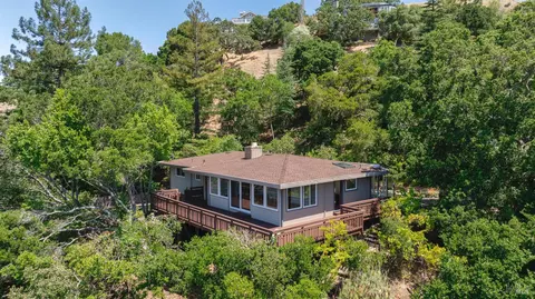 77 Martling Rd, San Anselmo, CA 94960