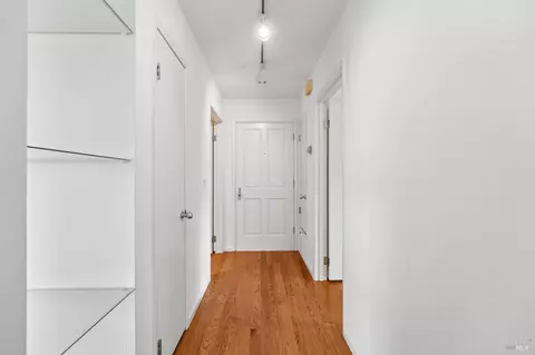 Entry Way - 16 Anchorage Rd, Sausalito, CA 94965 photo 3 of 4