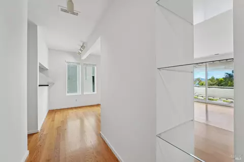 Entry Way - 16 Anchorage Rd, Sausalito, CA 94965 photo 2 of 4
