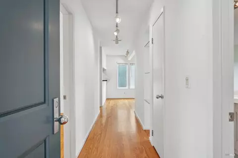 Entry Way - 16 Anchorage Rd, Sausalito, CA 94965 photo 1 of 4