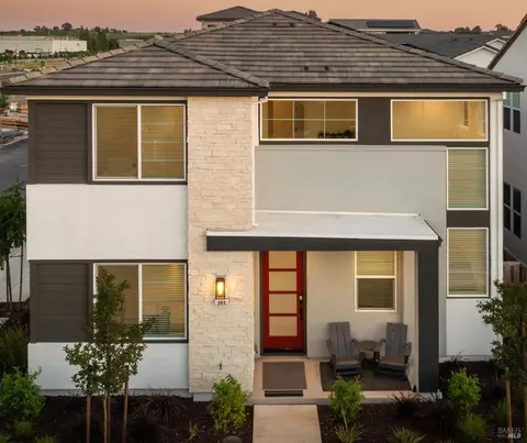 Exterior - 303 Flagship Dr, Napa, CA 94558 photo 5 of 5