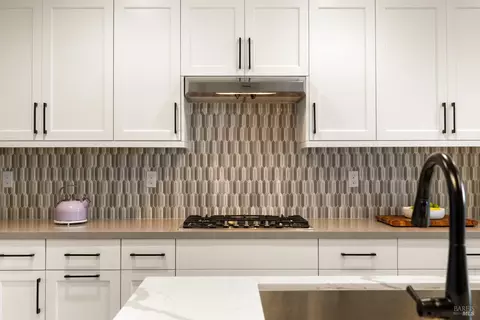 Kitchen - 303 Flagship Dr, Napa, CA 94558 photo 2 of 6