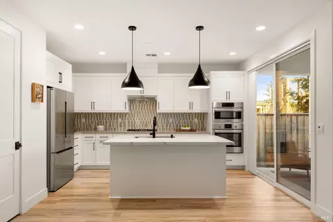 Kitchen - 303 Flagship Dr, Napa, CA 94558 photo 3 of 6