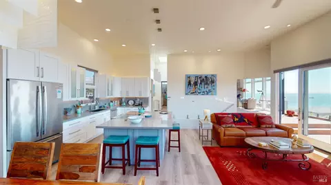 Kitchen - 38431 Windward Ct, Gualala, CA 95445 photo 4 of 5