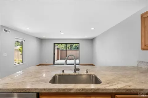 Kitchen - 80 Creek Ct, Cotati, CA 94931 photo 7 of 7